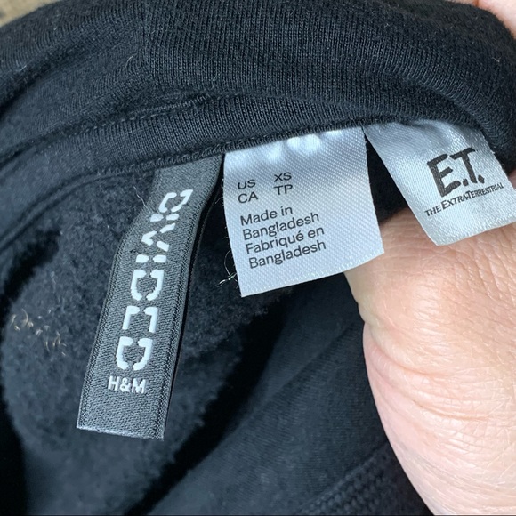 H&M Divided E.T. motion Picture Graphics Crop Hoodie Sweatshirt - Picture 8 of 9